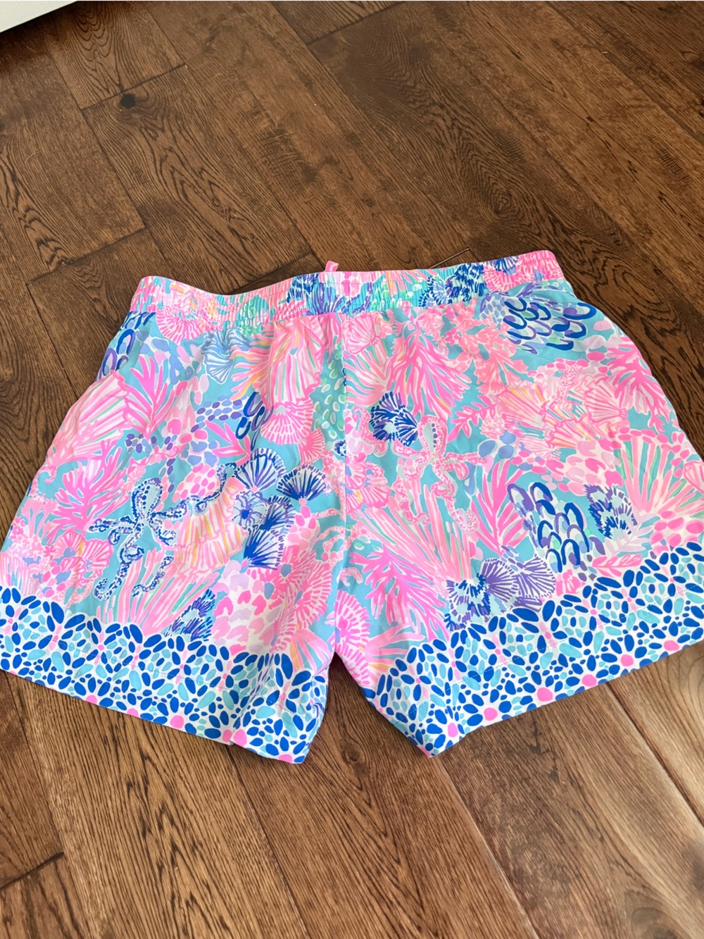 Lilly Pulitzer Shorts - Picture 7 of 9